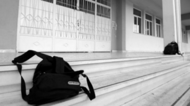 Δραματική αύξηση των μαθητών του τελευταίου θρανίου και της λευκής κόλλας