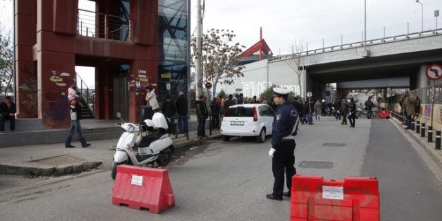 Τραυματίας σεκιούριτι: Δύο γυναίκες και ένας άνδρας έβαλαν τη βόμβα στο Mall