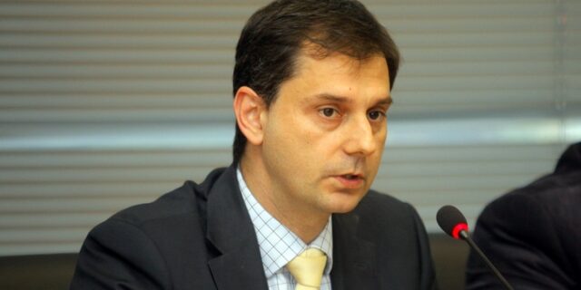 Γενικός γραμματέας εσόδων: Δεν έχω να πληρώσω τους φόρους