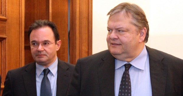 Αίτημα ΣΥΡΙΖΑ για προανακριτική: Ζητά διερεύνηση ευθυνών Παπακωνσταντίνου και Βενιζέλου