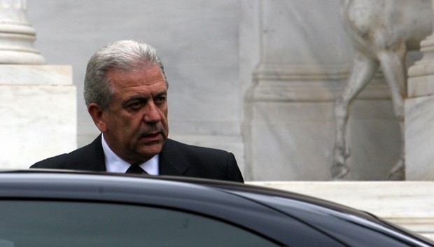Η σκληρή απάντηση Αβραμόπουλου στη διχοτόμηση της Κύπρου του Νταβούτογλου