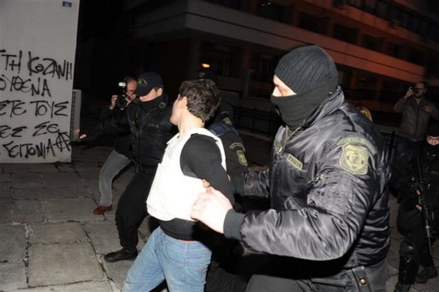 Ταυτοποιήθηκαν οι τέσσερις συλληφθέντες στο Βελβεντό Κοζάνης