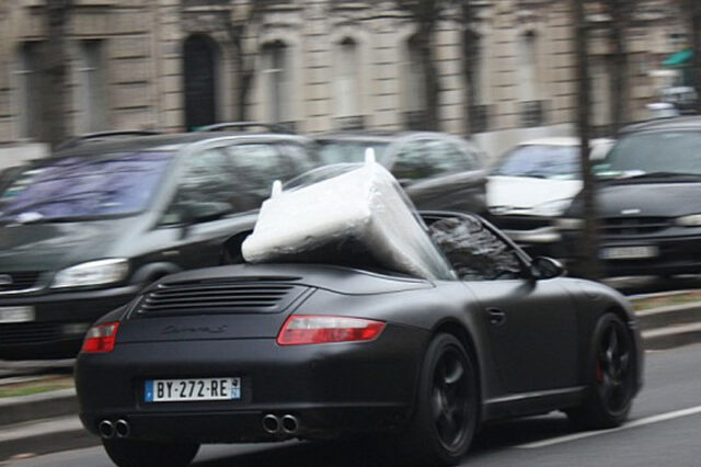 Ποιός είπε ότι η Porsche 911 δεν είναι ένα πρακτικό αυτοκίνητο;