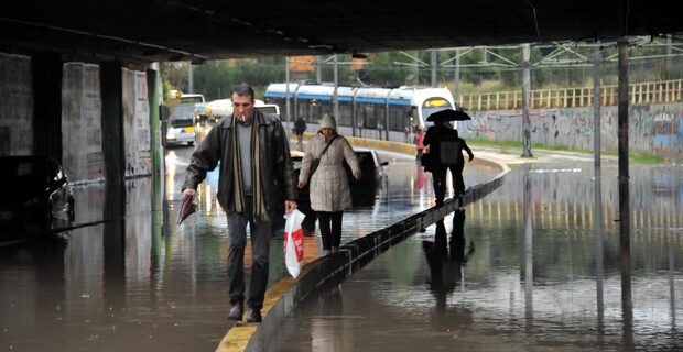 Οι πλημμύρες μέσα από τον φωτογραφικό φακό