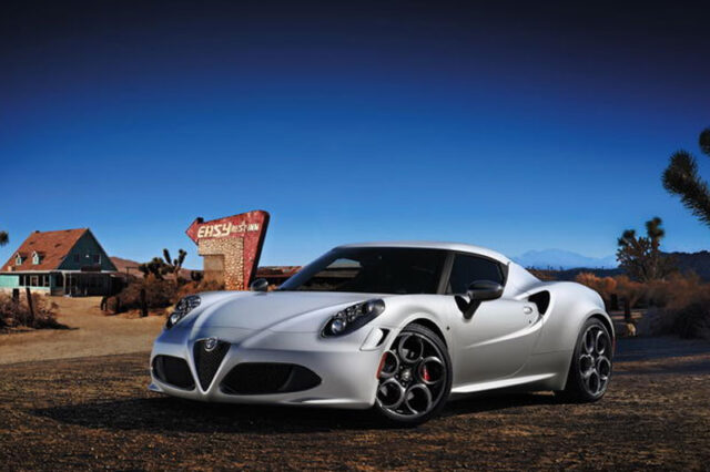 Alfa Romeo 4C. Προκαλεί όλες τις αισθήσεις