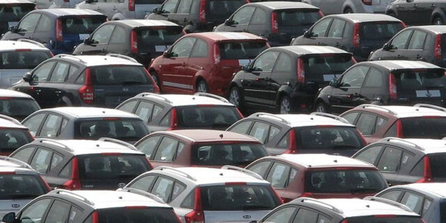 Οικονομική κρίση. Μόλις 4.116 αυτοκίνητα πουλήθηκαν τον Φεβρουάριο