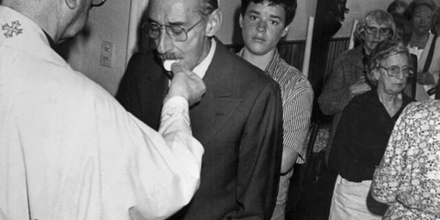 Ο Πάπας, η χούντα του Βιντέλα και η “ένοχη σιωπή”