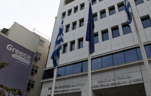 Έκθεση για ΕΟΤ: Επιδημία αναρρωτικών και ζημιά 180.000 ευρώ