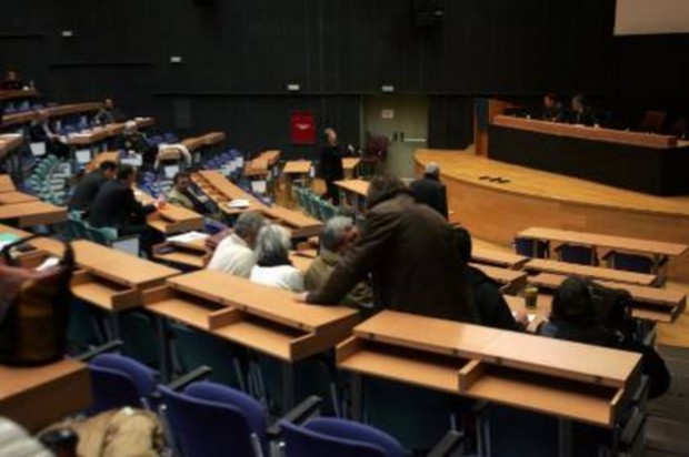 Σε διαθεσιμότητα οι υπάλληλοι του ΕΔΣΝΑ που συνελήφθησαν για χρηματισμό