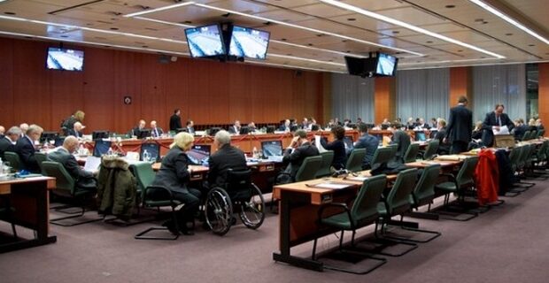 Θρίλερ με Eurogroup: Δεν εγκρίνεται η εκταμίευση του συνόλου της δόσης των 8,1 δισ. ευρώ