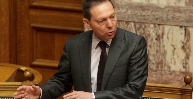 Στουρνάρας: “Σχετικές με τα προσόντα, οι υψηλές αμοιβές στο ΤΧΣ”