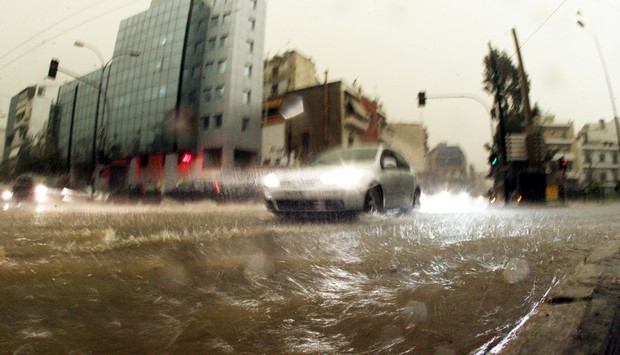 Πάνω από 5 εκατ. ευρώ ζημιά από την καταιγίδα στην Αττική
