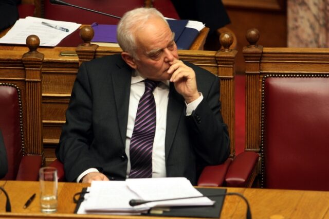 Διορία 20 ημερών στους υπαλλήλους να επιλέξουν που θέλουν να μεταταχθούν