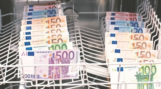 Τις κυπριακές τράπεζες μόνον θα ελέγξει για ξέπλυμα χρήματος η MONEYVAL