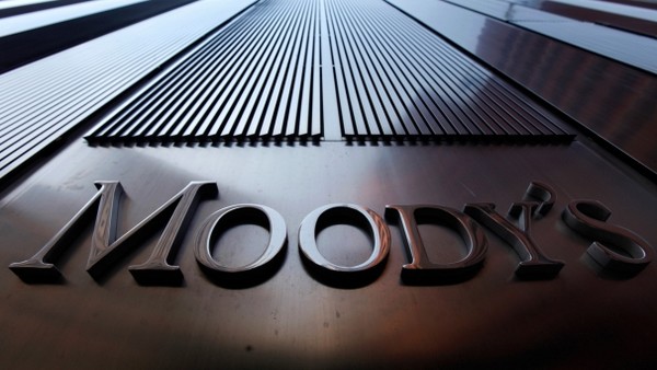 Moody’s: “Η στήριξη του ΔΝΤ δεν θωρακίζει μία χώρα από τη χρεοκοπία”