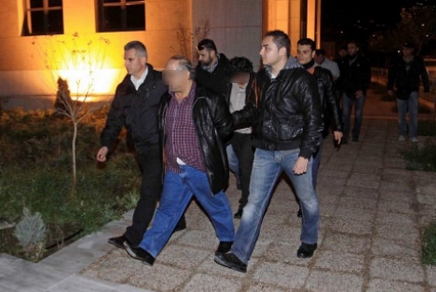 “Λερναία ύδρα” η διαφθορά στο Δημόσιο: Σκότωσαν τον Δήμαρχο Παγγαίου, αλλά παίρνουν ακόμα μισθό