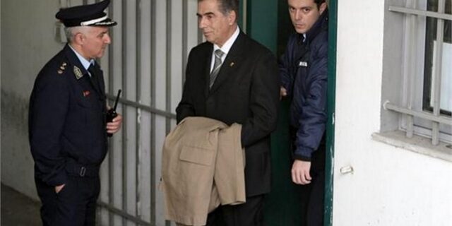 Παπαγεωργόπουλος από τη φυλακή: “Θεέ μου, γιατί τέτοια ΑΔΙΚΙΑ;”