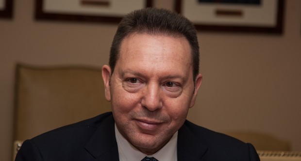 Στουρνάρας σε Κάρας: “Η Ελλάδα έχει πληρώσει πολύ ακριβά την κρίση”