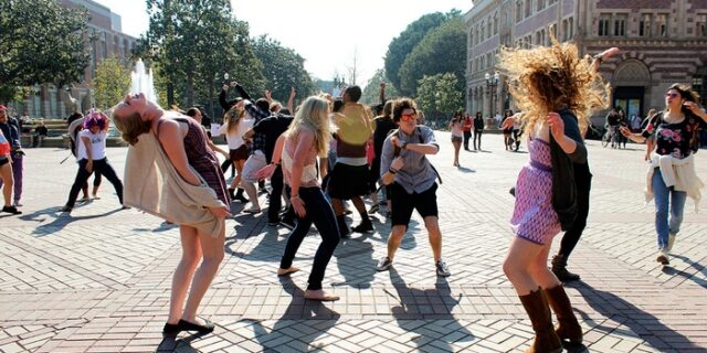 Αποβλήθηκαν 15 μαθητές στην Πάτρα λόγω “Harlem Shake”