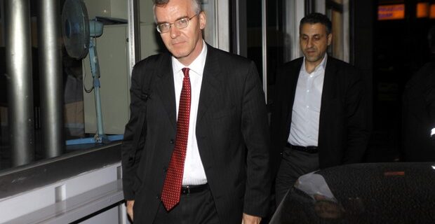 Σύσκεψη 5 υπουργών με τους επικεφαλής της τρόικας
