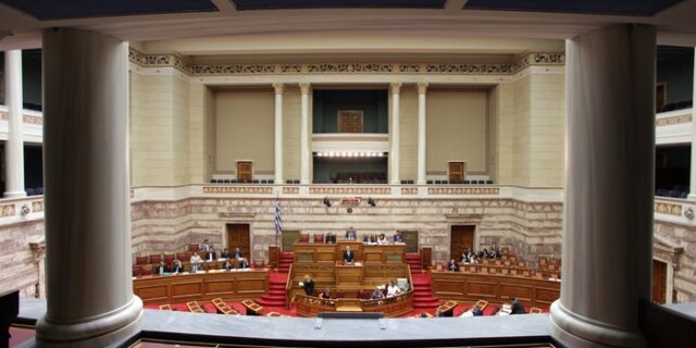 Ο κακός σύμβουλος της πολιτικής που λέγεται ιστορία