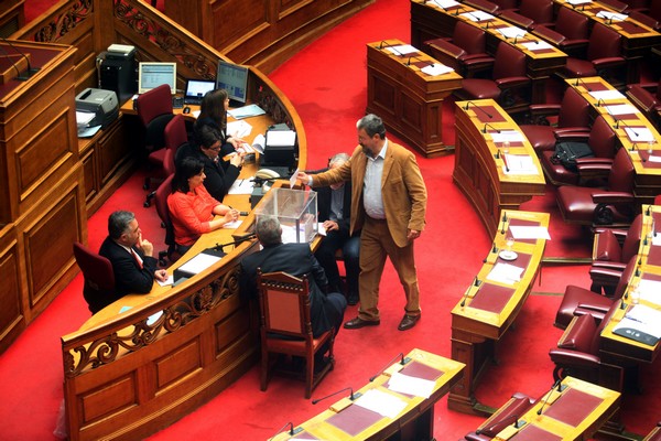 Αποσύρθηκε η τροπολογία για τα στοιχεία των κυπριακών τραπεζών