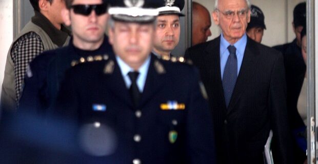 Τσοχατζόπουλος: “Είμαι θύμα κρατικής βίας”. Ζήγρας: “Με έμπλεξε ο Άκης”
