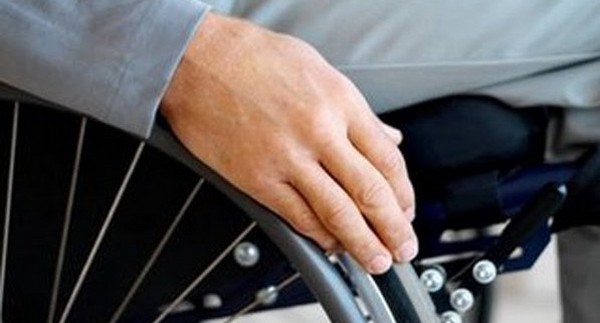 Παράταση έξι μηνών στην καταβολή των συντάξεων αναπηρίας