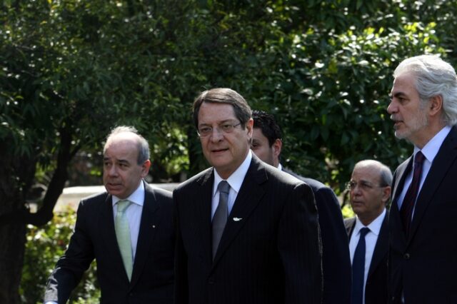 Επιστολή σοκ: Απειλούν με εκτελέσεις τον Αναστασιάδη και τον Διοικητή της Κεντρικής Τράπεζας