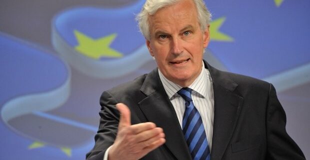 Μπαρνιέ: Δεν κινδυνεύουν με “κούρεμα” όσοι έχουν καταθέσεις έως 100.000 ευρώ