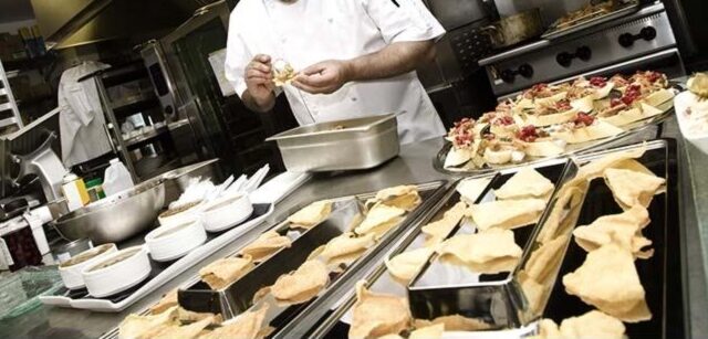 Η κρίση άφησε “νηστικά” τα catering