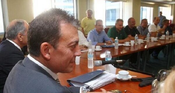Μεταρρυθμίσεις χωρίς πραγματικό κοινωνικό διάλογο