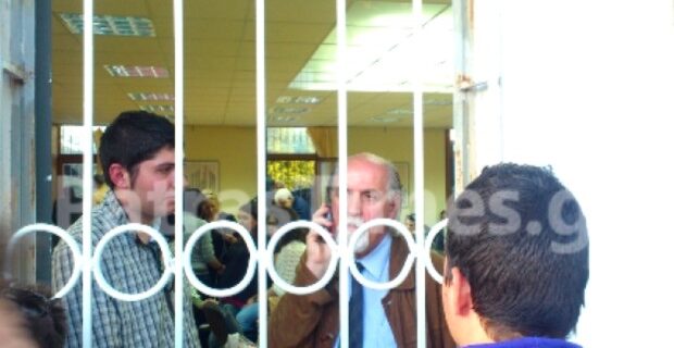 Έληξε η ομηρία καθηγητών στο ΤΕΙ Πάτρας: Εκτεταμένες ζημιές και τραυματίες φοιτητές