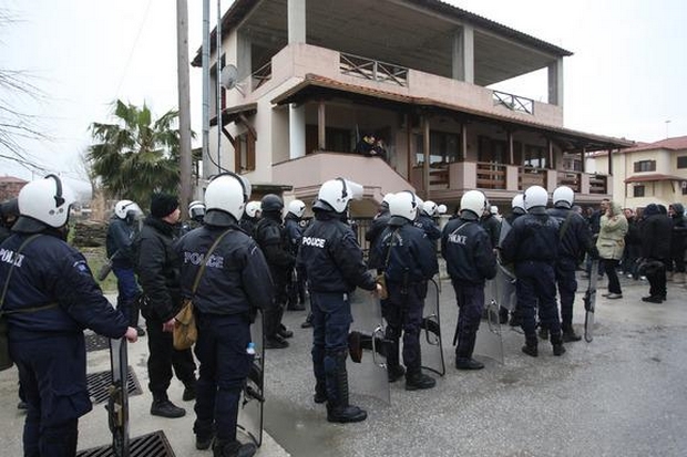 ΕΛ.ΑΣ. για Σκουριές: Σπάσαμε τις πόρτες επειδή αρνήθηκαν να ανοίξουν