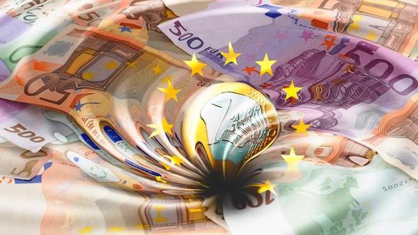 Έλλειψη ρευστότητας 20 δισ. ευρώ από την ελληνική αγορά