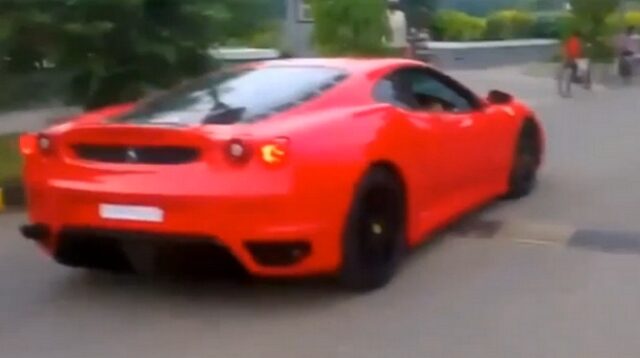 Τον συνέλαβαν επειδή έδωσε τη Ferrari του στον 9χρονο γιο του