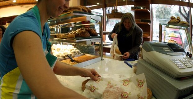 Πολυνομοσχέδιο: Μεγάλες ανατροπές για μια σειρά επαγγέλματα και κλάδους
