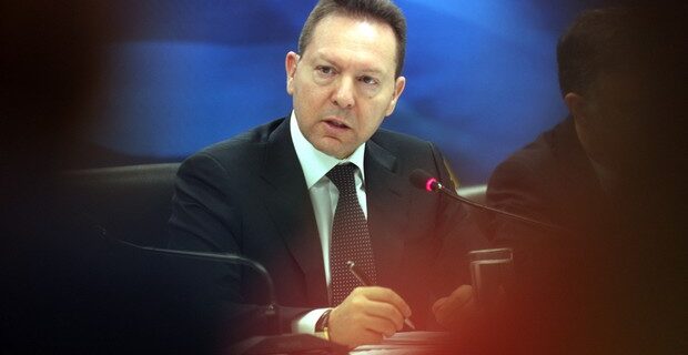 Παρά τα μνημόνια το ελληνικό χρέος σπάει όλα τα ρεκόρ. Στα 321 δισ. ευρώ υπολογίστηκε το πρώτο εξάμηνο του 2013