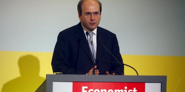 Χατζηδάκης για ανάπτυξη: Ρευστότητα, επανεκκίνηση των έργων, διαρθρωτικές αλλαγές και αποκρατικοποιήσεις