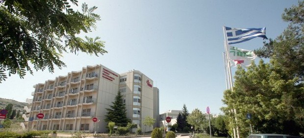 Ανέβηκε στην ταράτσα του Νοσοκομείου και “βούτηξε” στο κενό