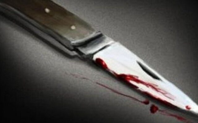 Σοκ στο Ηράκλειο: 70χρονος έκοψε το λαιμό του με μαχαίρι