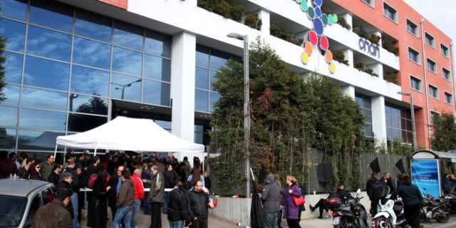 Ανοίγουν οι προσφορές για το 33% του ΟΠΑΠ