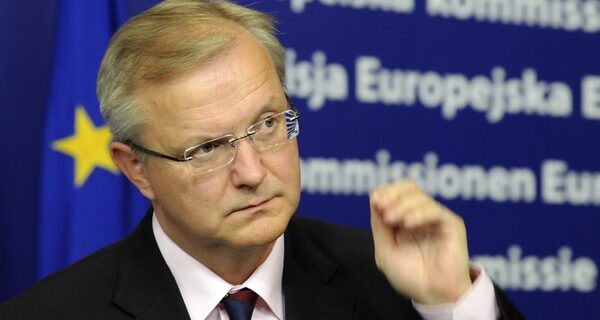 Όλι Ρεν: Η επανένωση της Κύπρου θα έδινε ώθηση στην οικονομική ανάπτυξή της
