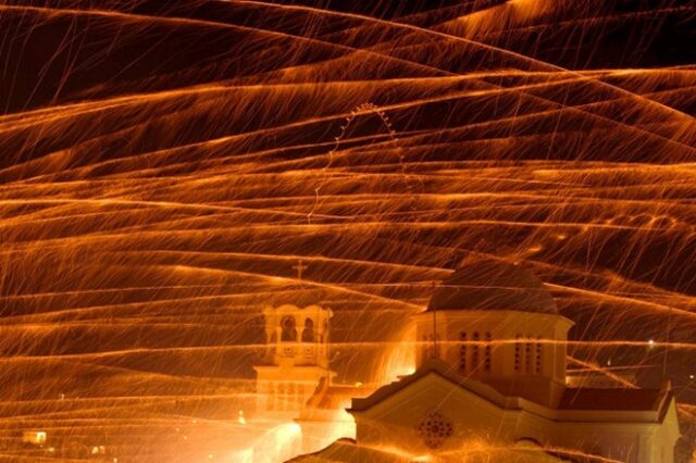 Ρουκετοπόλεμος με την ευχή της εκκλησίας
