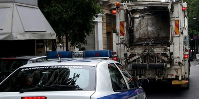 Παλεύει για τη ζωή του 66χρονος που έπεσε από απορριμματοφόρο