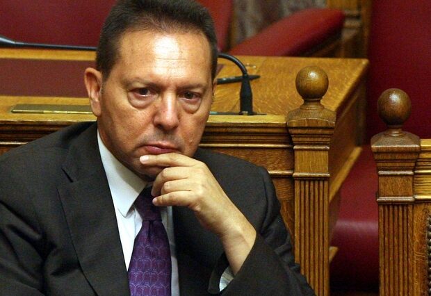 Στουρνάρας: Δεν θα υπάρξουν νέες απολύσεις. Μόνο “υποχρεωτικές αποχωρήσεις”