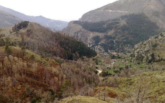 Βρέθηκε πτώμα σε αυτοκίνητο σε χαράδρα του Ταΰγετου