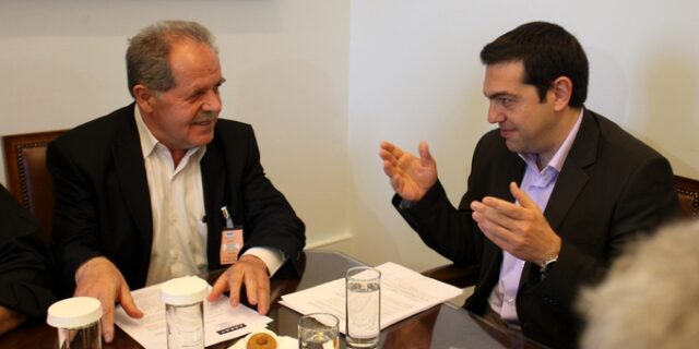 Τσίπρας: Φτιάχνουν νέο πελατειακό κράτος