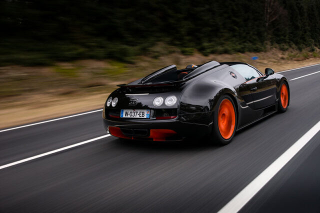 Το ταχύτερο roadster στον κόσμο είναι μια Bugatti. Η Veyron 16.4 Grand Sport Vitesse