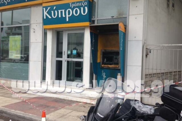 Ελεύθεροι με περιοριστικούς όρους οι 3 νεαροί εμπρηστές ATM της Κύπρου